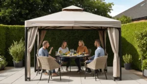 Lire la suite à propos de l’article Tonnelle pliante 3×4 : le format idéal pour votre jardin ?