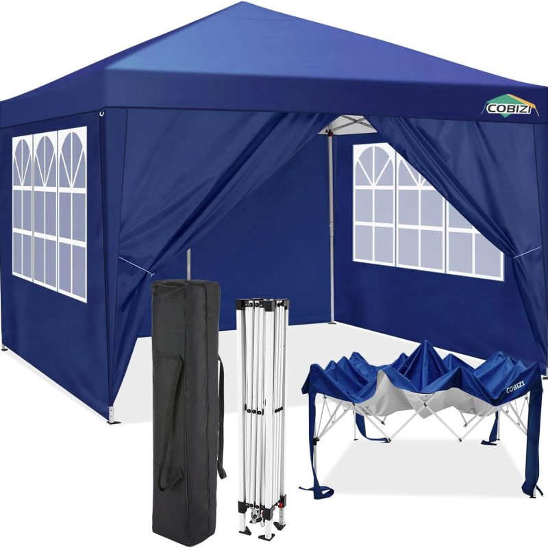 Tonnelle pas chère COBIZI 3x3m montée dans un jardin avec toile imperméable et structure en acier.